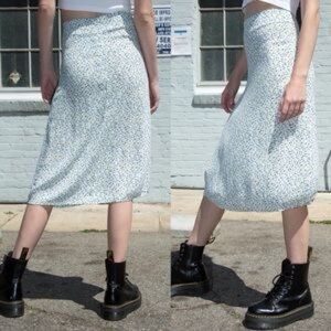 Brand Melville White Floral Midi Skirt
